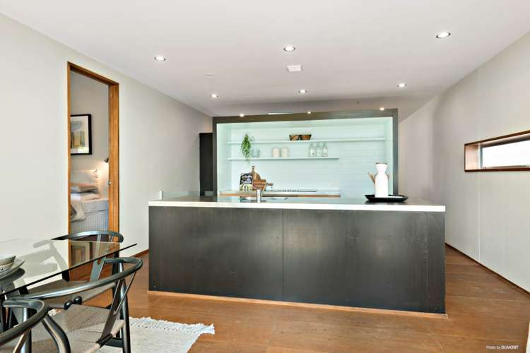 8a Wairata Place Te Atatu South_5