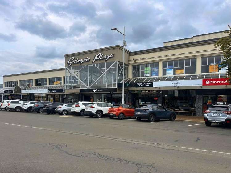 12-26 Te Heuheu Street Town Centre_7