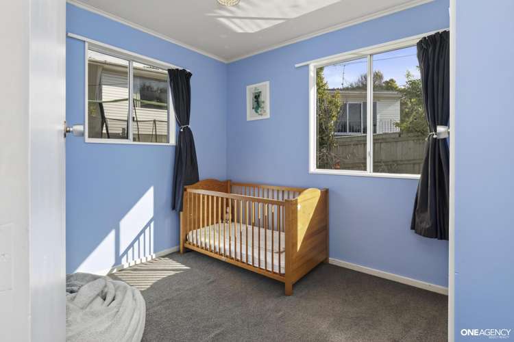 71 Larsen Crescent Tawa_10