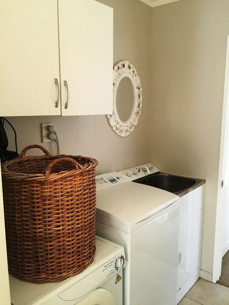 6 Louvain Place Greenhithe_16