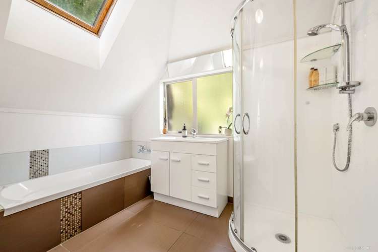 24 Pluto Place Beach Haven_11