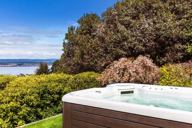 60 Te Moenga Park Acacia Bay_5