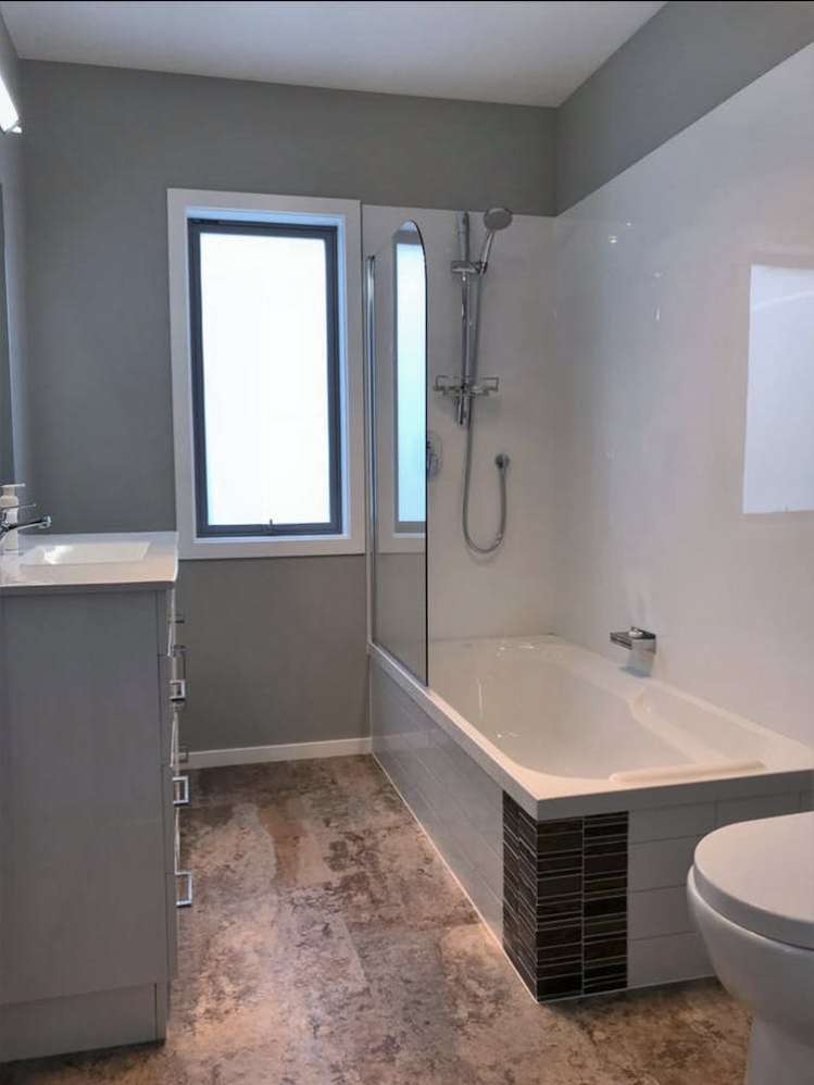 21 Ken Douglas Drive Aotea_11