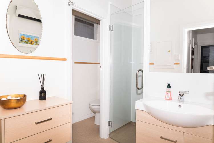 64 Guy Street Dannevirke_12