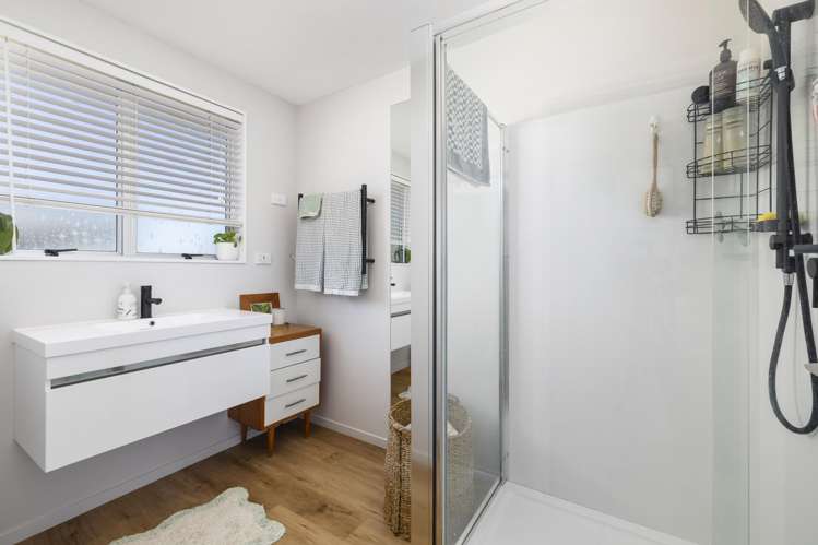 19 Kippenberger Street Lansdowne_9