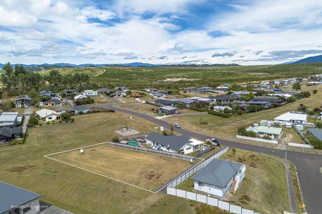 17 John Norrie Place Motuoapa_3