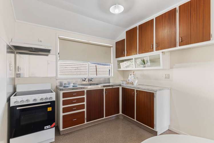 2/69 Titirangi Road New Lynn_14