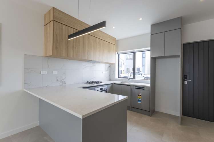 24 Tukauri Place Papakura_3