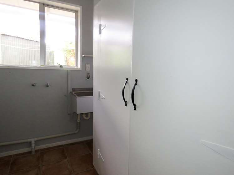 7 Crampton Road Reefton_13