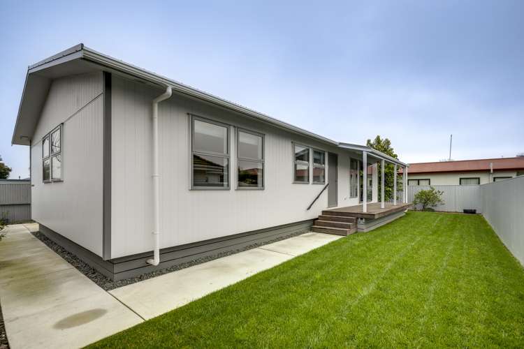 1012 Willowpark Road North Mayfair_18