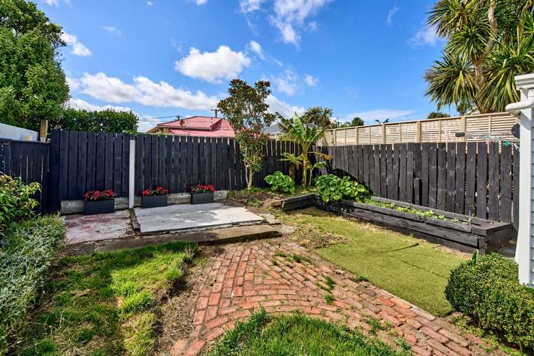 18 Beach Street Petone_16