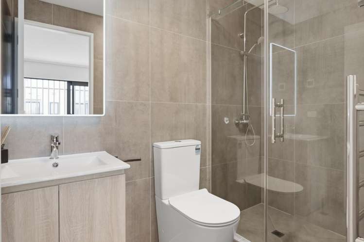 7 Ngaru Way Orewa_16