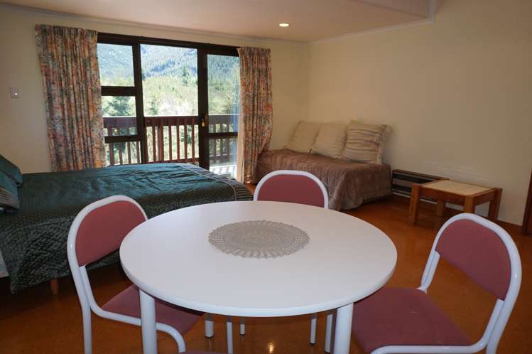 97 Chalet Crescent Hanmer Springs_15