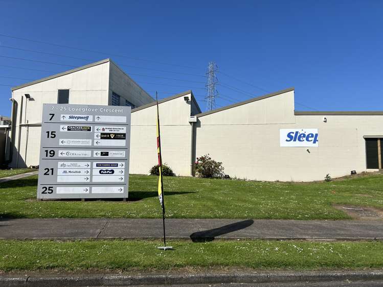 7 Lovegrove Crescent Otara_7