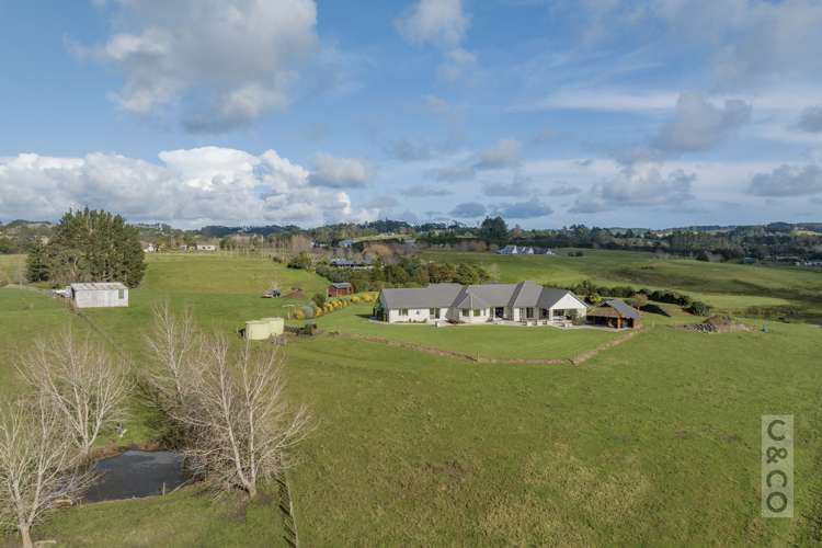 1242 State Highway 16 Waimauku_38