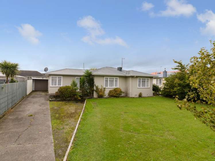 166 North Street Feilding_11