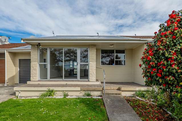 2/80 Charles Street Waltham_1