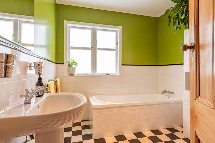 88 Clyde Street Island Bay_14