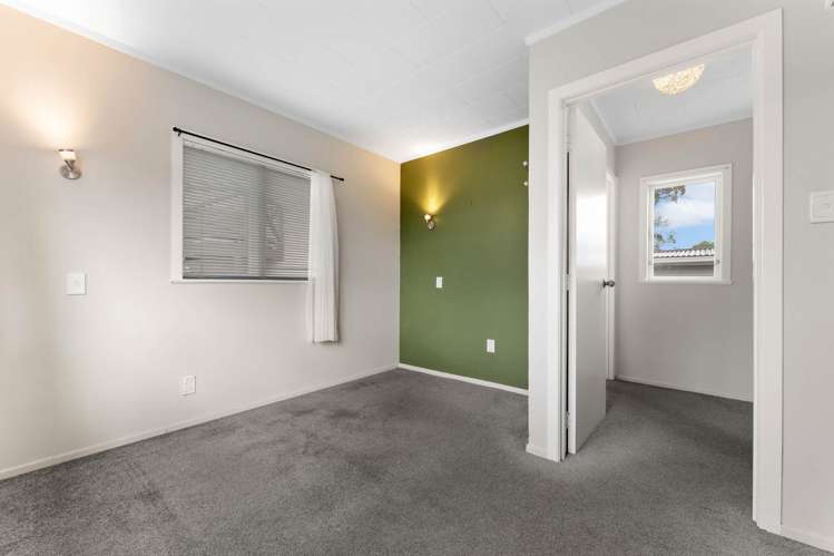 29 Vanguard Road Kelston_13