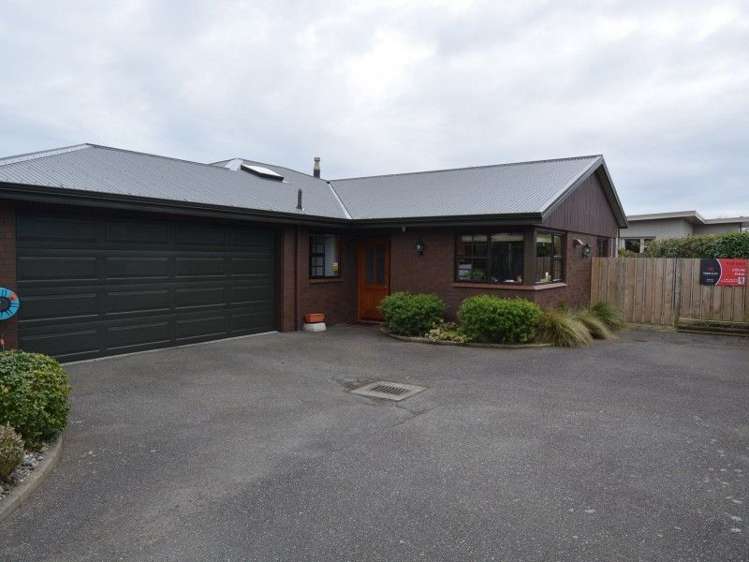 100 Chelmsford Street Windsor_1