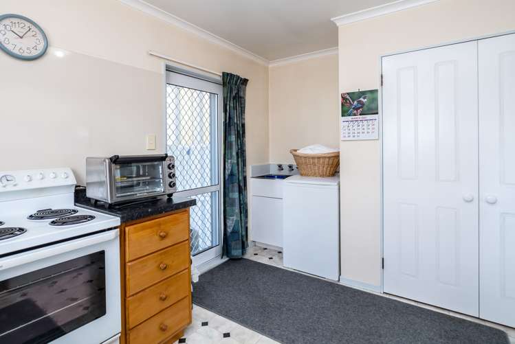 1c Garrison Street Carterton_7
