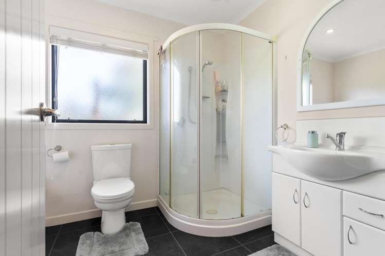 5 Camellia Lane Carterton_9