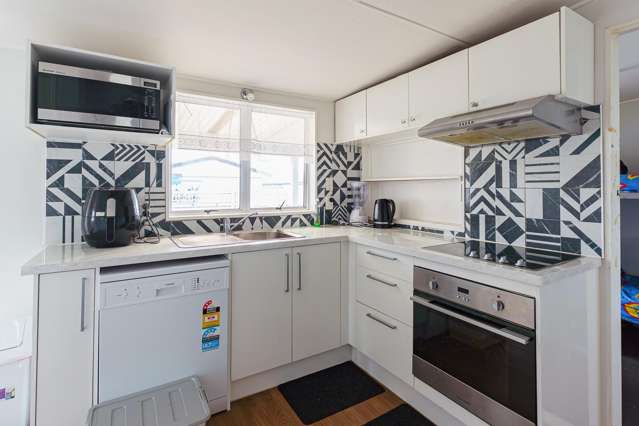 910 Grove Road Mayfair_1