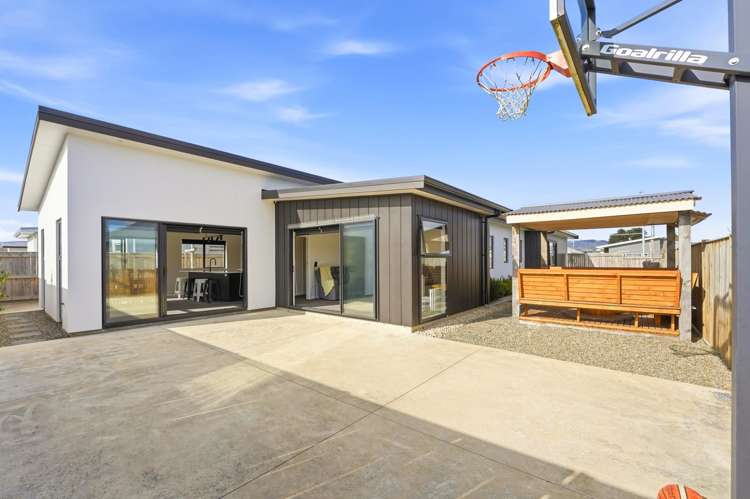 71 Freedom Drive Kelvin Grove_16
