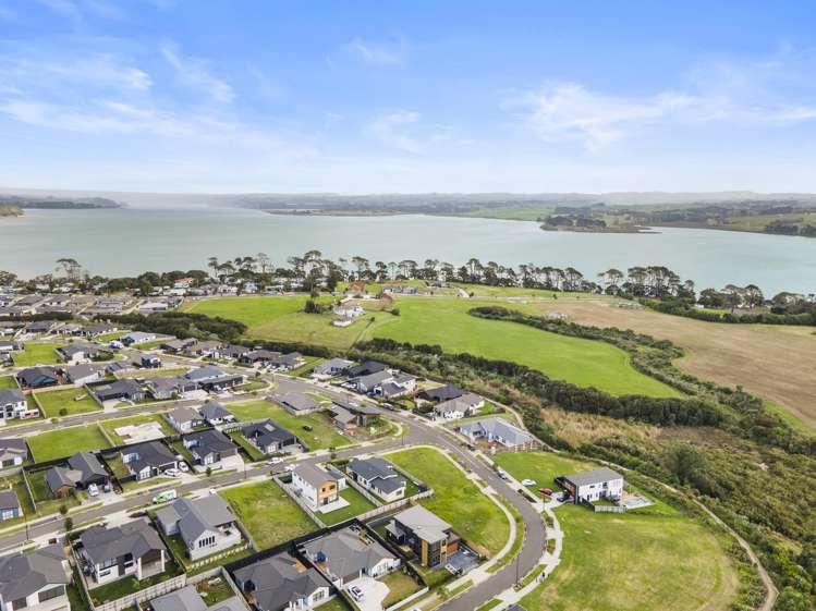 32 Tahuna Minhinnick Drive Glenbrook_43