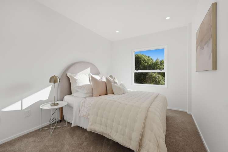 10 Etherege Place Mellons Bay_30