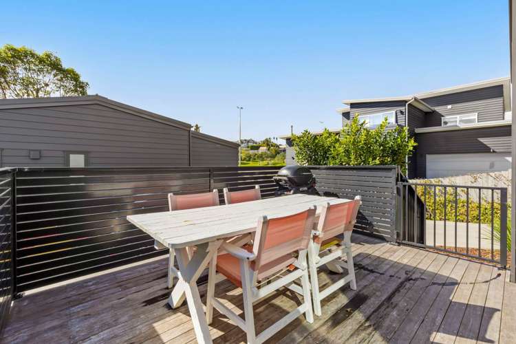 9b William Bayes Place Red Beach_12