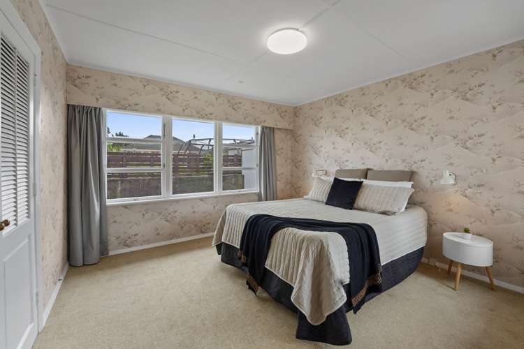 21 Hall Grove Ebdentown_12