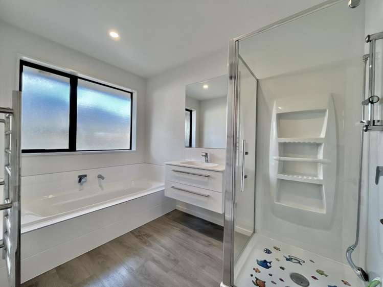 54 Grayshott Avenue 1411_18