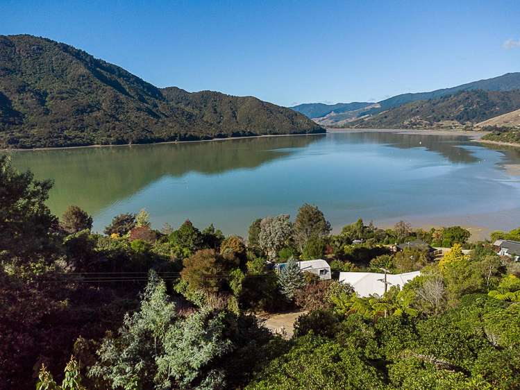 581 Queen Charlotte Drive Havelock_8