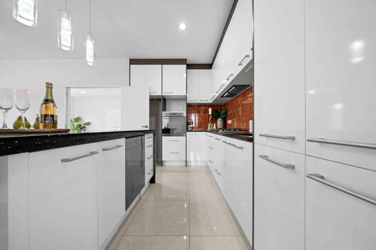 45 Castlederg Drive Flat Bush_7