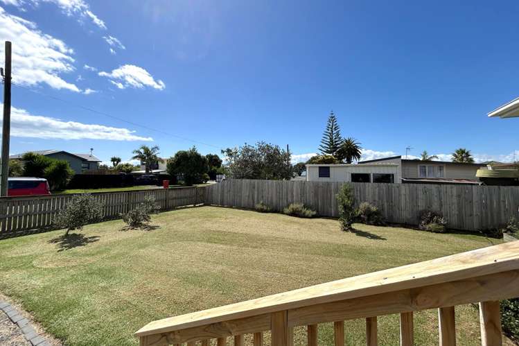 9 Puriri Avenue Kaiaua_8