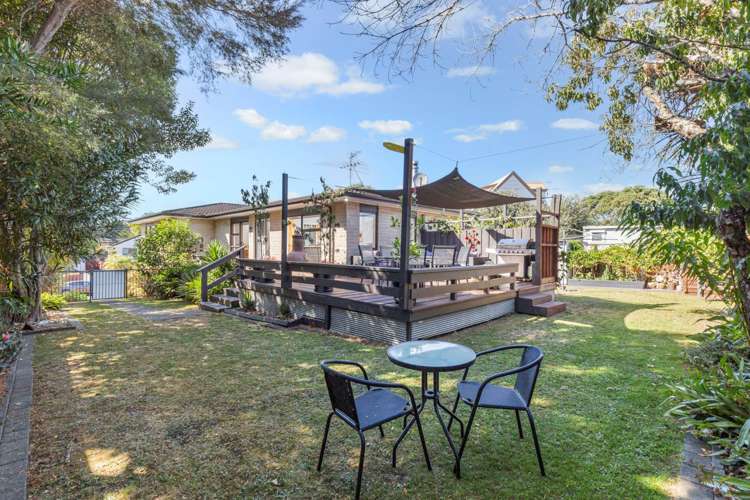 11 Hoylake Place Wattle Downs_9