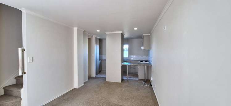 4/51 Henderson Valley Road 11401_1