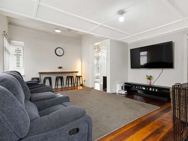 905 Queen Street East Parkvale_3