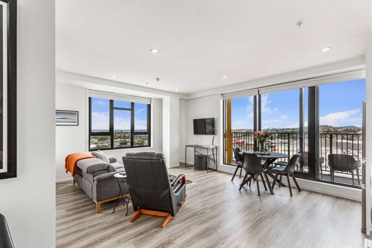 1010/20 Mccrae Way New Lynn_8