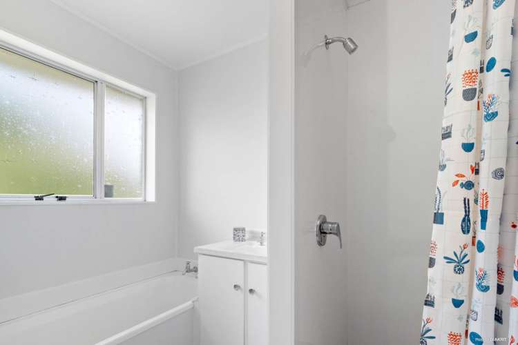 19b Diorella Drive Clover Park_5