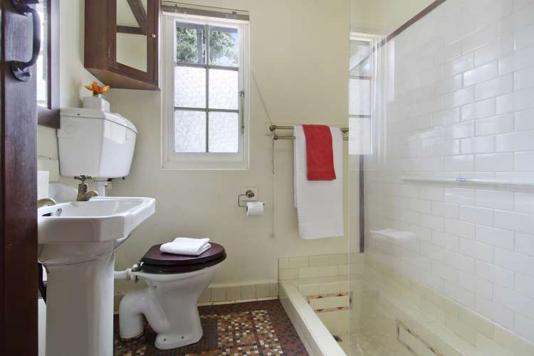 48 Huia Road Titirangi_17