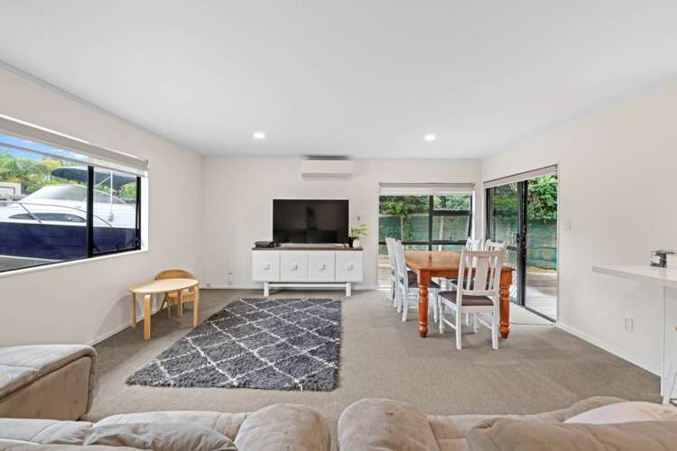 18 Thorburn Avenue Red Beach_7