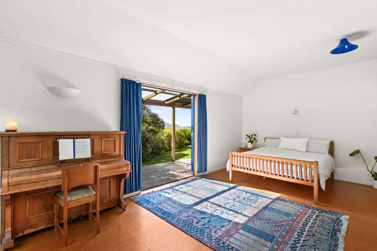 197 Harper Road Waimarama_23