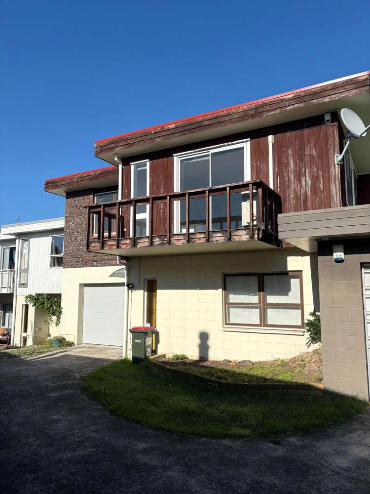 2/58 Clonbern Road Remuera_16