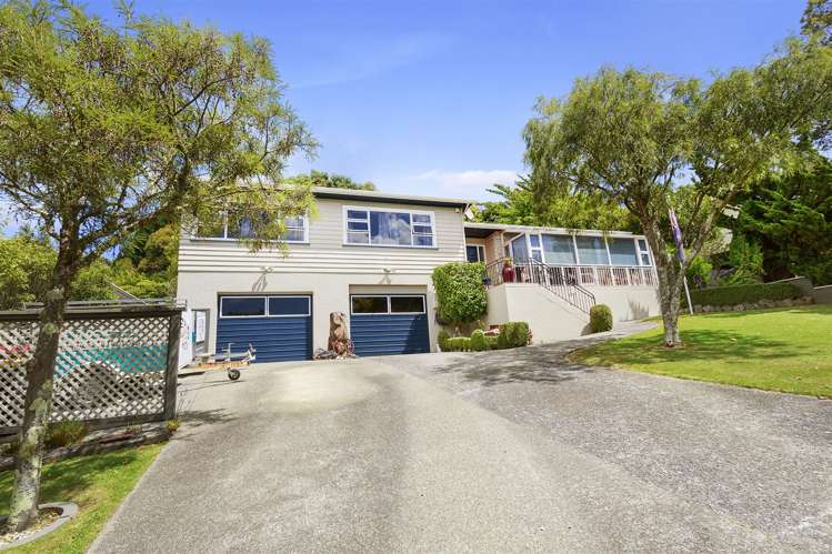 39 Sunrise Boulevard Tawa_3