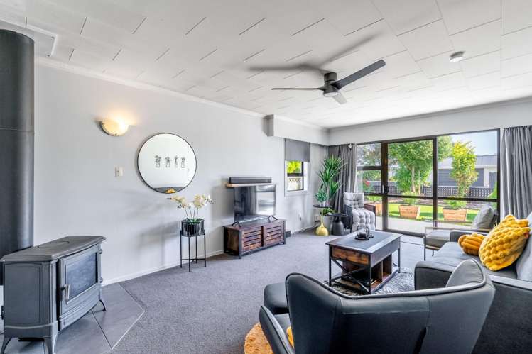 106 Cunningham Crescent Grasmere_10