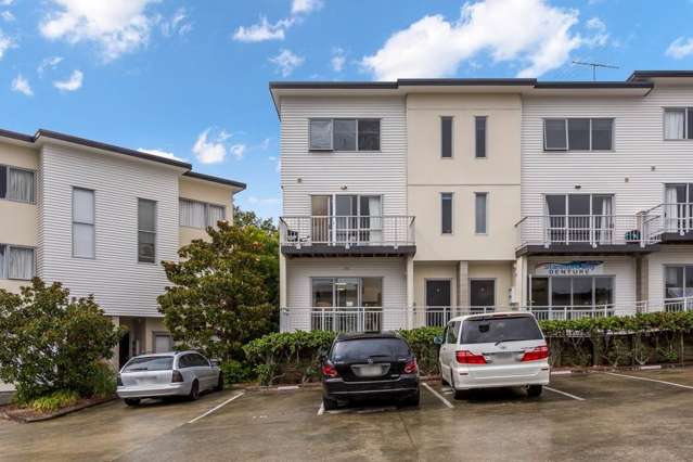 592H Whangaparaoa Road Stanmore Bay_1