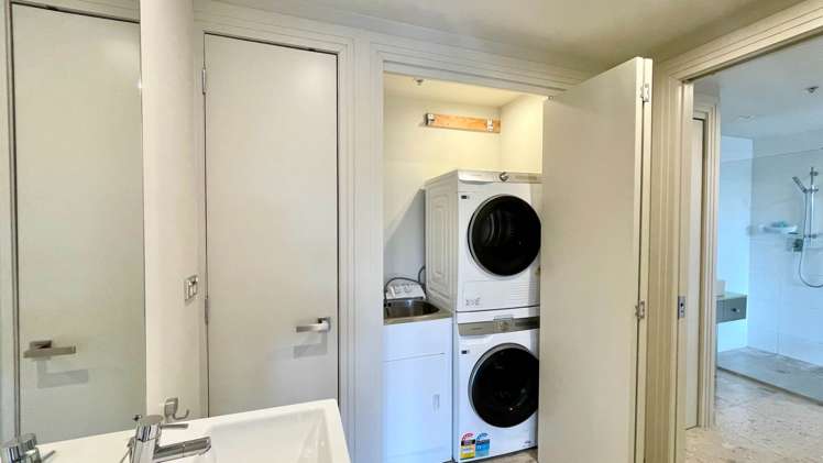 1G/24 James Cook Crescent Remuera_17