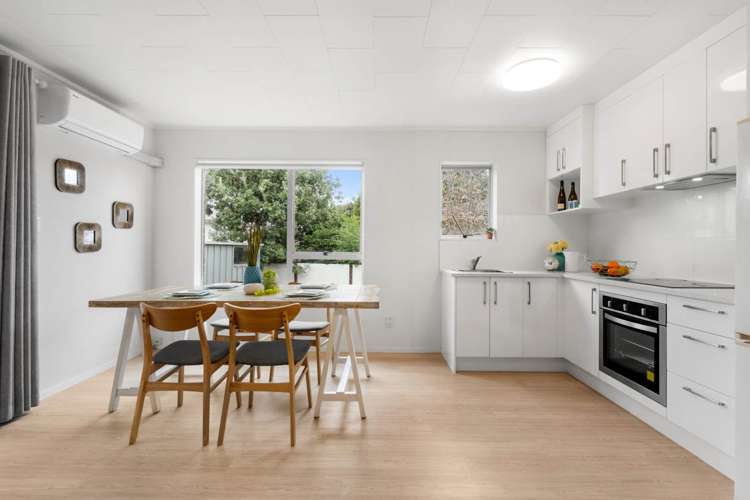 2/40 Blacklock Avenue Henderson_6